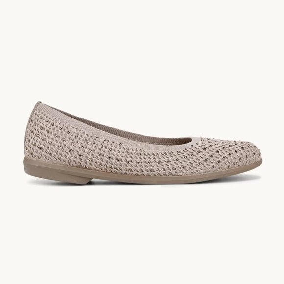 Bzees Kallie Ballet Flat - Picture 2 of 9